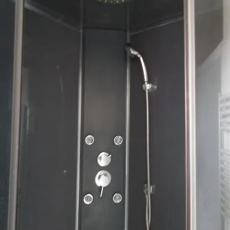 B Salon Salle De Douche Wc Privative Cuisine Partagee 아파트 *